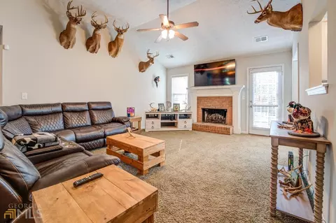 545 Emerald Pointe Trl, Monroe, GA 30655 photo 13