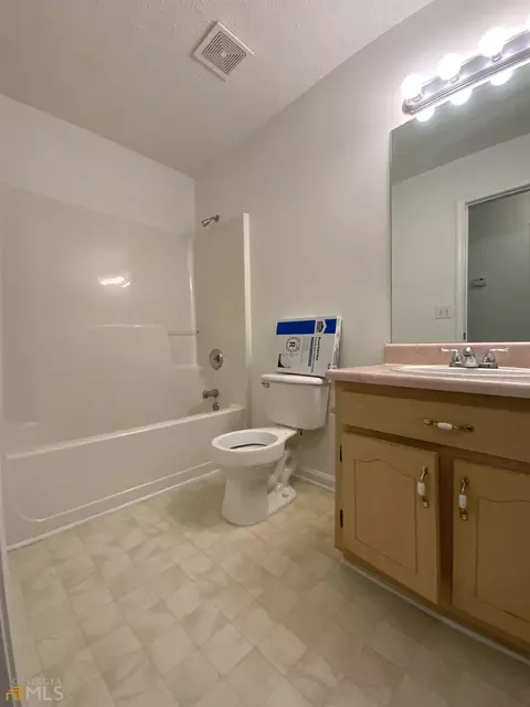 5755 Meadowview Rd, Rex, GA 30273 photo 10