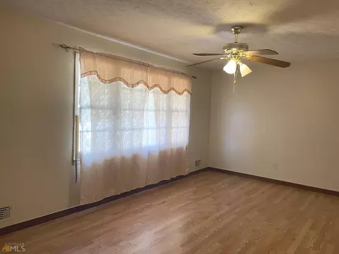 6456 Fleming Rd, Morrow, GA 30260 photo 2