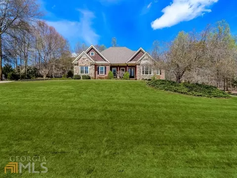 159 E Fork Ln, Pendergrass, GA 30567 photo 2