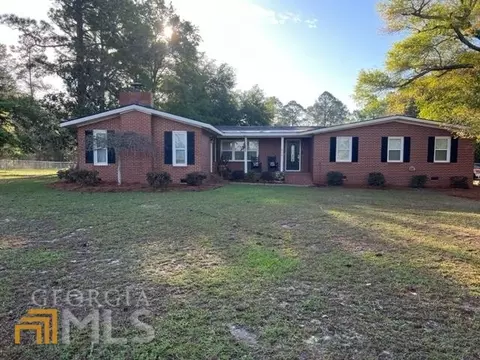1106 Dublin Hwy, Eastman, GA 31023