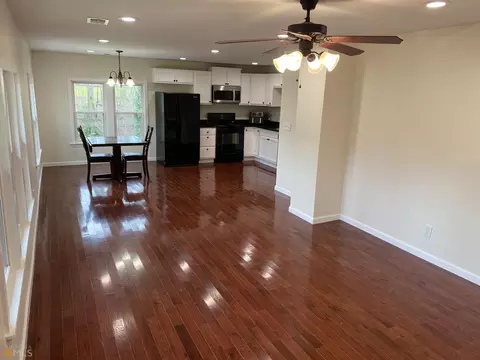 1037 Falls Rd, Toccoa, GA 30577 photo 3