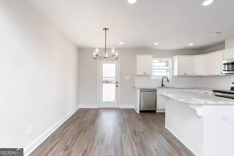 808 Daisy Dr, Perry, GA 31069 photo 5