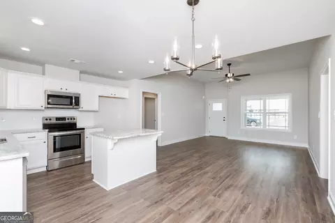 808 Daisy Dr, Perry, GA 31069 photo 8