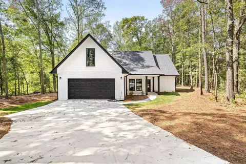219 Ruby Ln, Commerce, GA 30530 photo 3