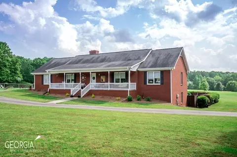 102 Curved Rd, Jonesboro, GA 30238
