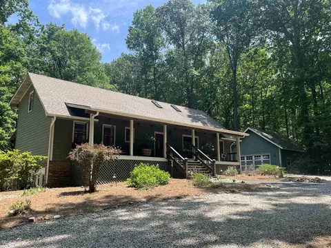 165 Lake Coweta Trl, Newnan, GA 30263