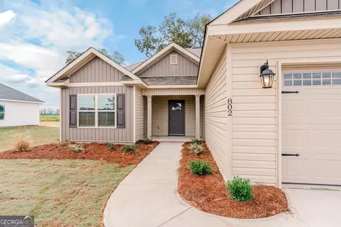 802 Daisy Dr, Perry, GA 31069 photo 2