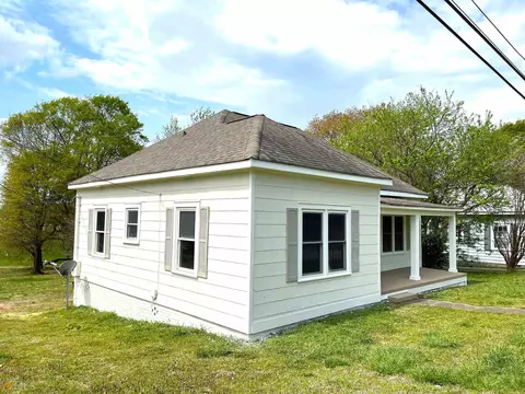 462 Spring St, Commerce, GA 30529 photo 2