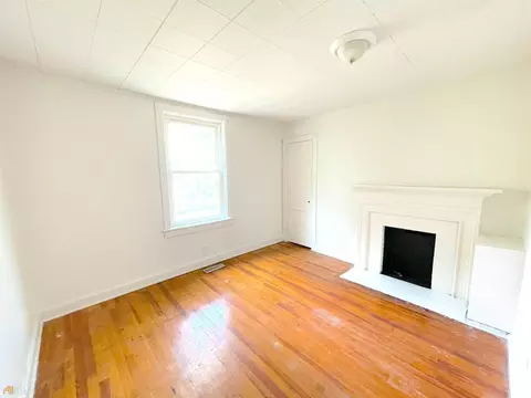 462 Spring St, Commerce, GA 30529 photo 4