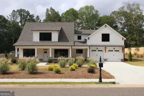 862 Champagne Ln, Hoschton, GA 30548