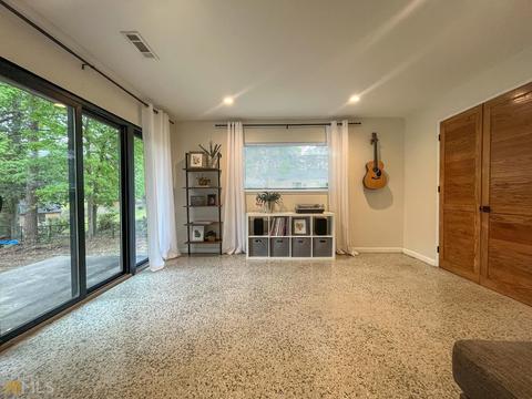 507 Pine Forest St, Dublin, GA 31021 photo 4