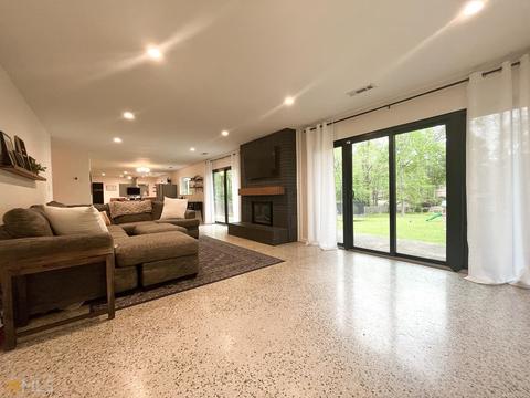507 Pine Forest St, Dublin, GA 31021 photo 3