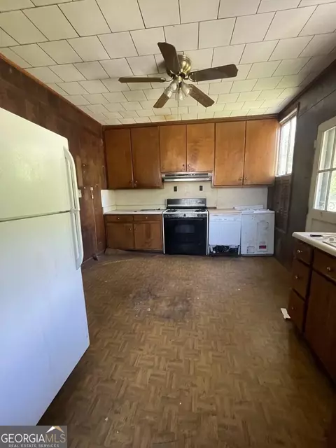 471 Oak Ave, Pinehurst, GA 31070 photo 3