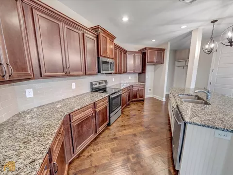 204 Stonegate Trl, Perry, GA 31069 photo 23