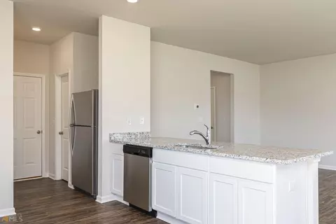 218 Limestone Cir, Conyers, GA 30013 photo 12