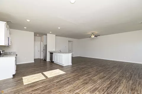 218 Limestone Cir, Conyers, GA 30013 photo 5