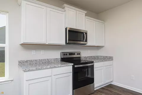 218 Limestone Cir, Conyers, GA 30013 photo 11