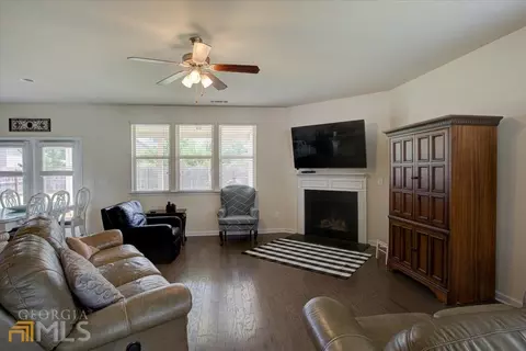 165 Craines Vw, Covington, GA 30014 photo 8