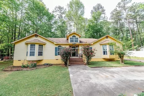 562 Wilderness Dr, Macon, GA 31220