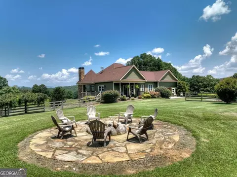 23 Maccarthy Farm Rd, Mineral Bluff, GA 30559