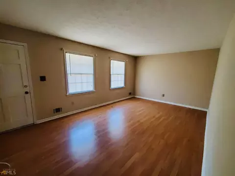 7782 Marabou Ln, Riverdale, GA 30274 photo 5