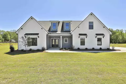 38 Bluff Mill Farms Dr #1, Senoia, GA 30276