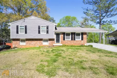 7364 Chalk Way, Riverdale, GA 30296