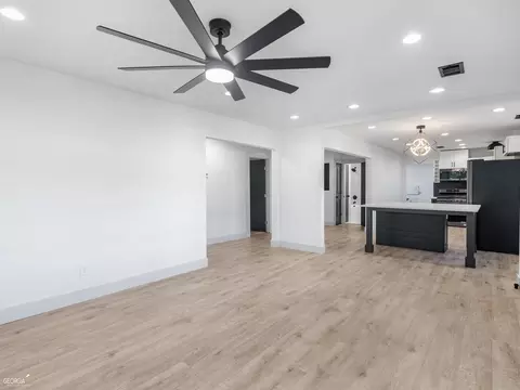 433 Carleeta St, Barnesville, GA 30204