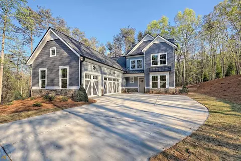 220 Northern Spy Dr, Clarkesville, GA 30523