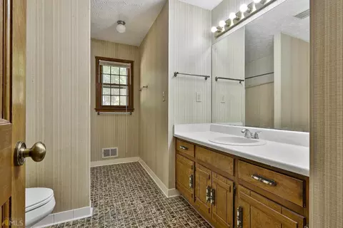520 Anthony Dr, Tyrone, GA 30290 photo 32