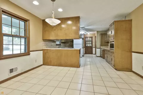 520 Anthony Dr, Tyrone, GA 30290 photo 17