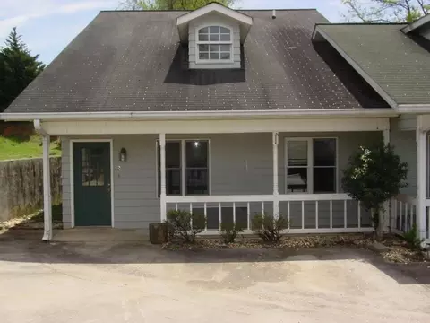 600 D Waterview Ln, Hiawassee, GA 30546