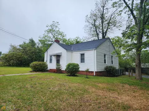 214 Barnesville St, Thomaston, GA 30286