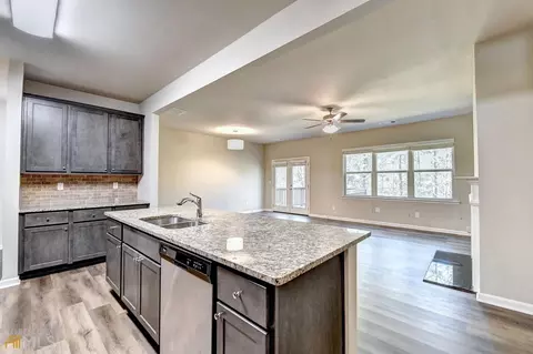 3002 Cedar Glade Ln, Buford, GA 30519 photo 5