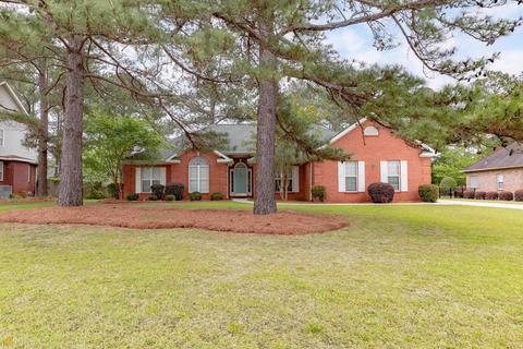 214 Idle Pines Dr, Perry, GA 31069 photo 3