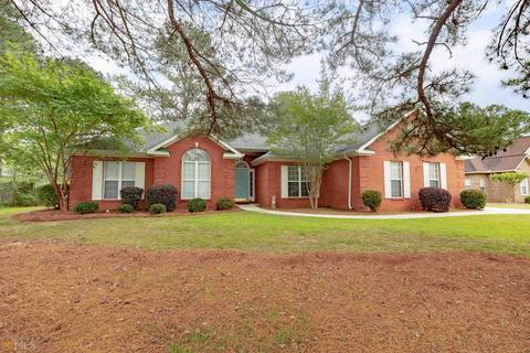 214 Idle Pines Dr, Perry, GA 31069 photo 1