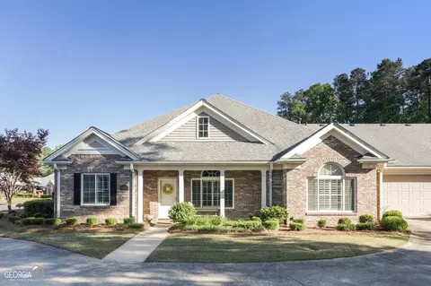 2112 Arbor Oaks Dr, Marietta, GA 30062
