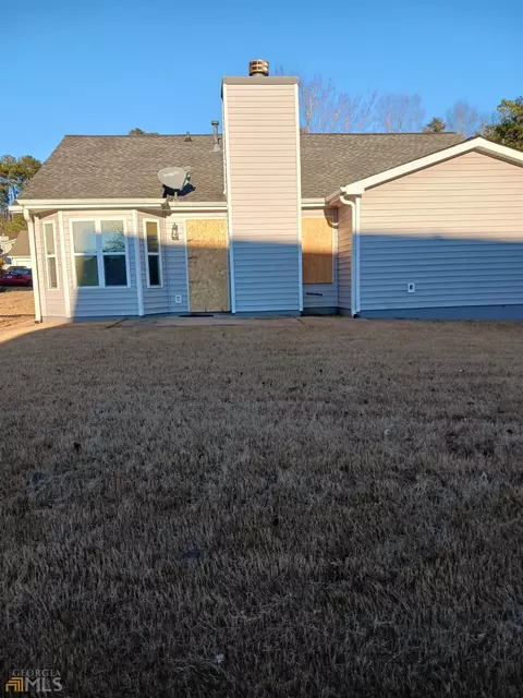 6745 Biscayne Blvd, Rex, GA 30273 photo 2