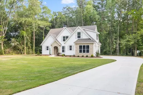 1487 Antioch Rd, Fayetteville, GA 30215