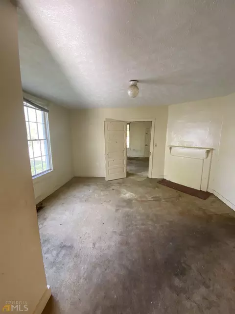 1312 Juniper St, Lagrange, GA 30240 photo 9