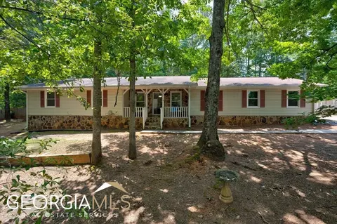 175 Waldrop Way, Fayetteville, GA 30215