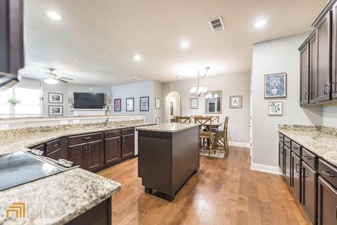 206 Christopher Luke Cir, Perry, GA 31069 photo 15
