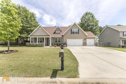 206 Christopher Luke Cir, Perry, GA 31069 photo 1