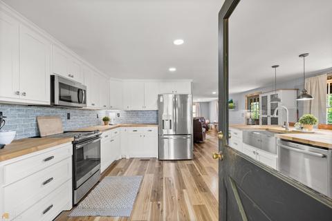 1125 Sutton Rd, Demorest, GA 30535 photo 6