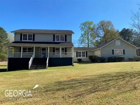 1716 Eastwood Ln, West Point, GA 31833