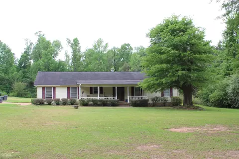 209 Lower Lovelace Rd, West Point, GA 31833