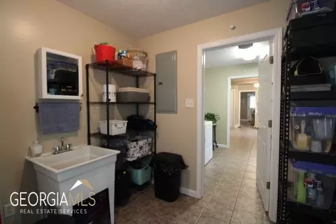 112 Redbud Dr, Barnesville, GA 30204 photo 18