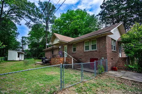 2703 N Walnut St, Columbus, GA 31909