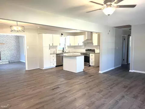 5160 David Cir, Covington, GA 30014 photo 9